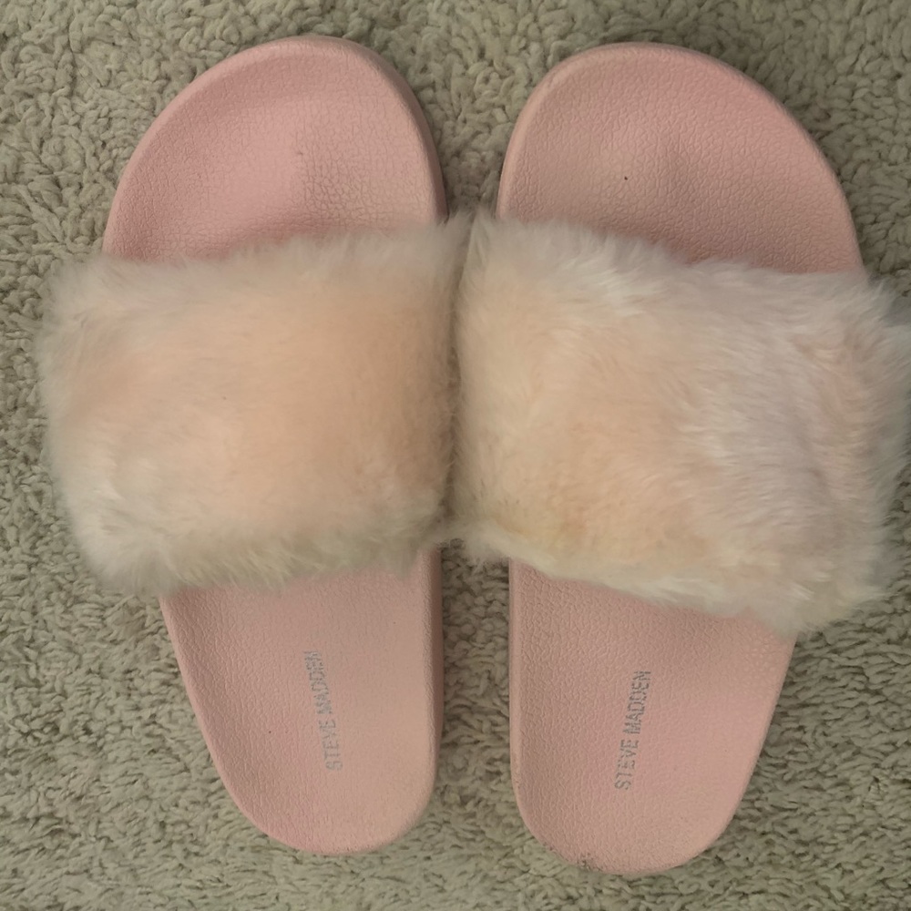 Steve Madden furry slippers